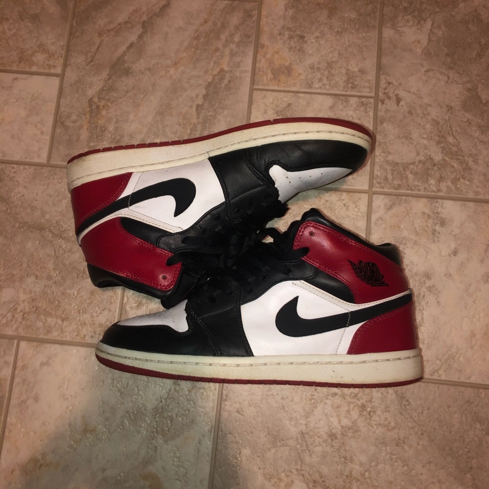 Jordan 1 Old Love